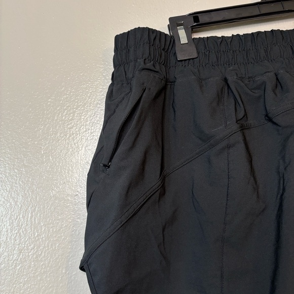 Lululemon Women’s Track That High-Rise Lined Short 3" Size 10 - Picture 7 of 9